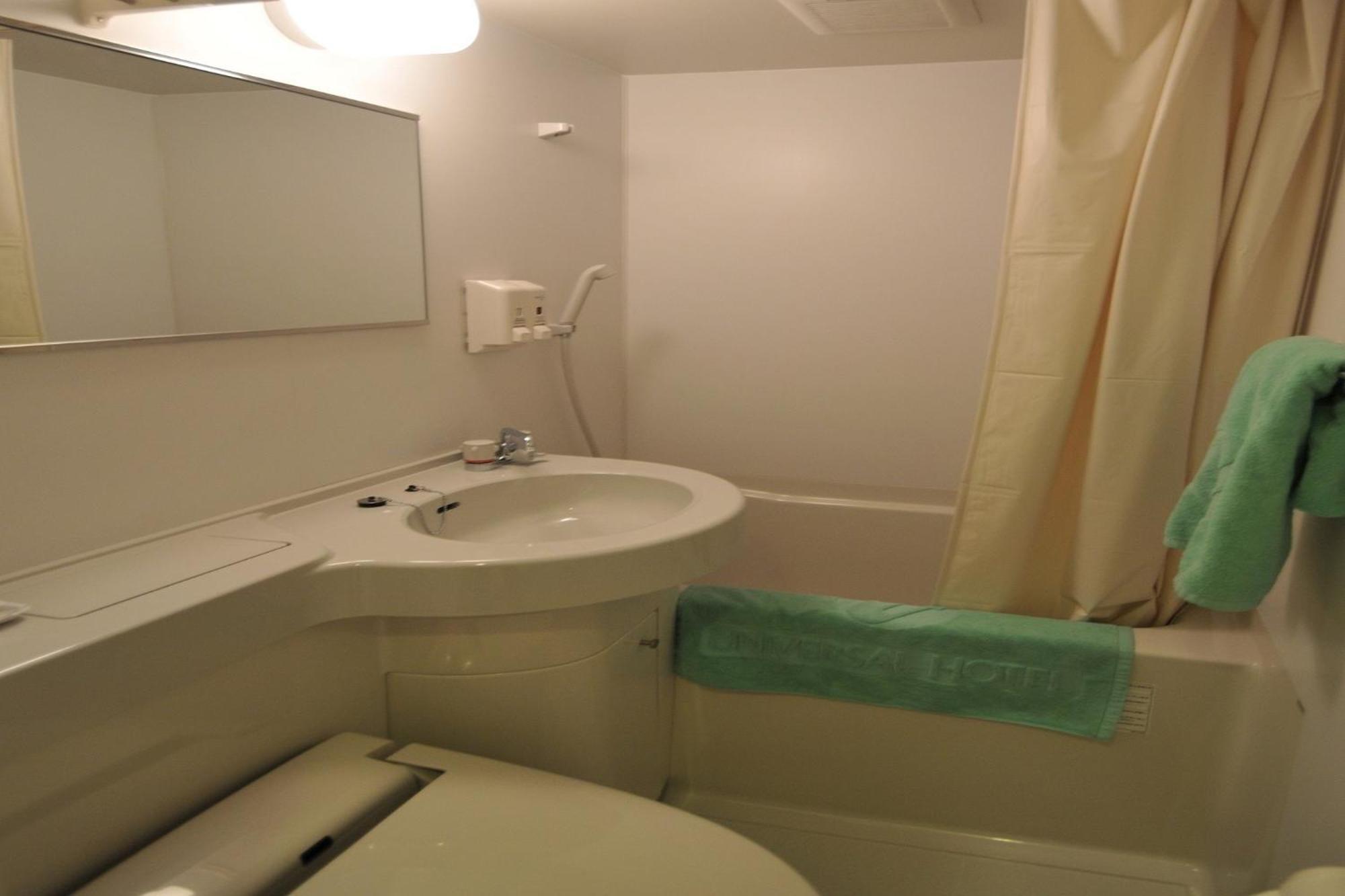 Himeji Ekimae Universal Hotel Minamiguchi Экстерьер фото